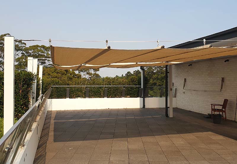 Retractable terrace canopy